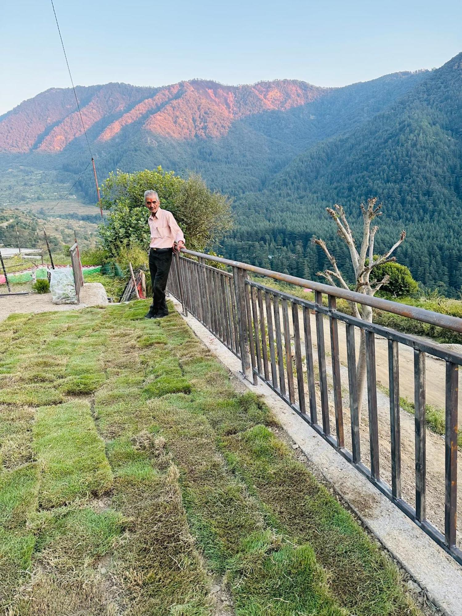 Deodar Village Homestay Devalsari Mussoorie Exteriör bild
